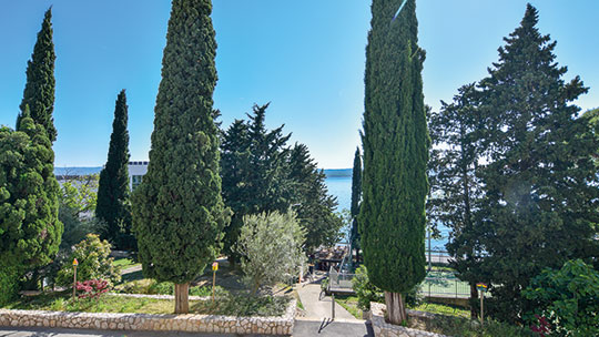 3 Klassenfahrt KvarnerBucht HostelKarlovac Garten 3 Klassenfahrt KvarnerBucht HostelKarlovac Garten