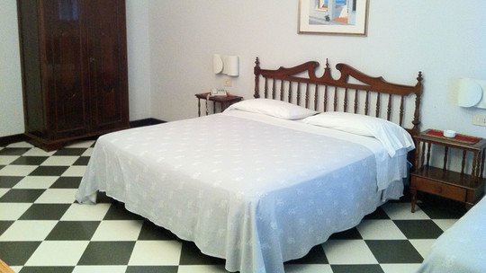 z. B. Hotel Stabia ★★★★ z. B. Hotel Stabia ★★★★