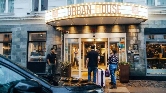 4 Klassenfahrt Kopenhagen UrbanHouseCopenhagenbyMEININGER Außenansicht