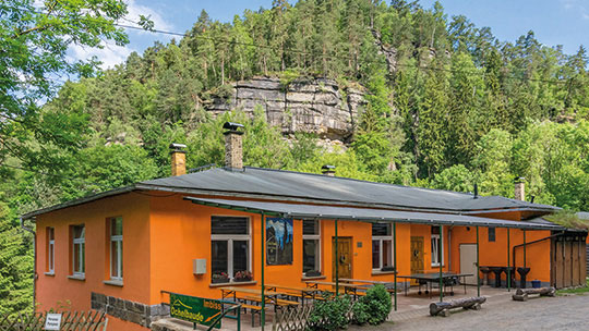 1 Klassenfahrt Saechsische Schweiz Ochelbaude Aussenansicht 1 Klassenfahrt Saechsische Schweiz Ochelbaude Aussenansicht
