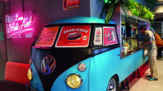 2 Klassenfahrt Edinburgh KickAssHostelGreyfriars Bar