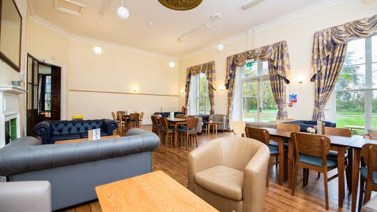 3 Klassenfahrt Chester YHAChesterTraffordHall Aufenthaltsraum