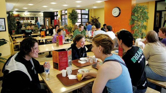 BELFAST: Belfast International Youth Hostel BELFAST: Belfast International Youth Hostel