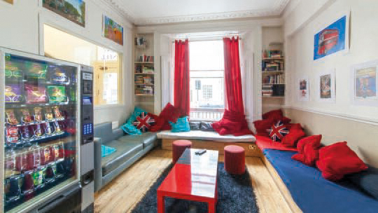 1 Klassenfahrt London AstorKensington Aufenthaltsraum