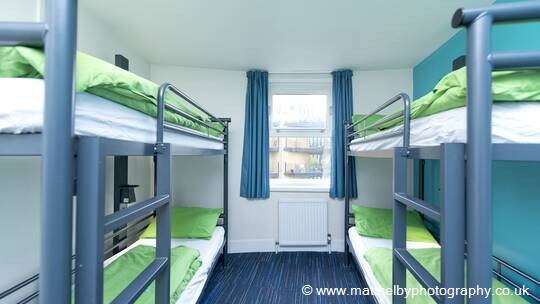 2 Klassenfahrt London YHALondonThameside Mehrbettzimmer