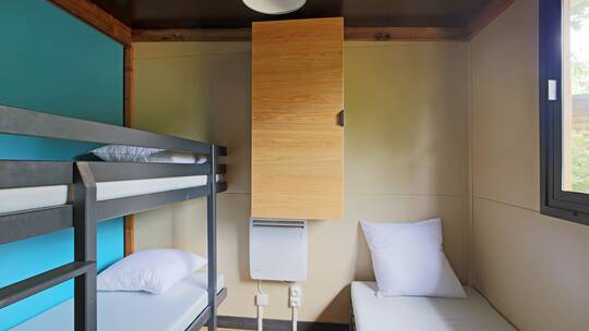 4 Klassenfahrt Paris HuttopiaCityKampParis Dreibettzimmer