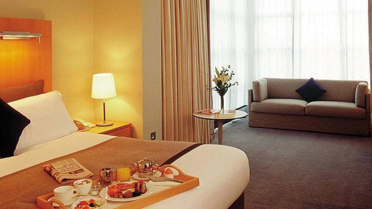 Holiday Inn Edinburgh Holiday Inn Edinburgh