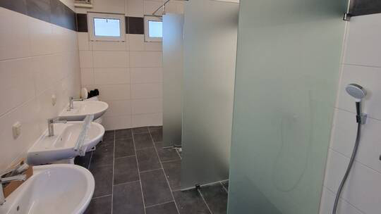 5 Klassenfahrt Usedom SchullandheimCampPeenemünde TinyHäuser WCContainer