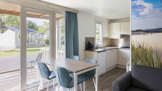 4 Klassenfahrt Kamperland RoompotBeachResortKamperland Wohnbereich