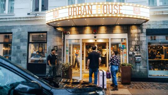 4 Klassenfahrt Kopenhagen UrbanHouseCopenhagenbyMEININGER Außenansicht