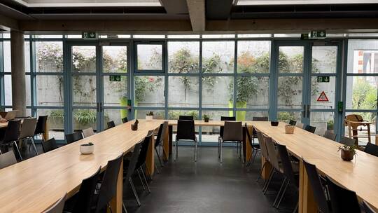 4 Klassenfahrt Genf GenevaHostel Konferenzraum