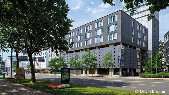1 Gruppenreise Ljubljana BBHotelLjubljanaPark Aussenansicht 1 Gruppenreise Ljubljana BBHotelLjubljanaPark Aussenansicht