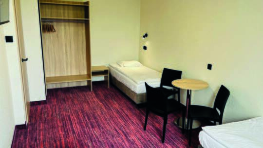 2 Klassenfahrt Krakau HotelRok Dreibettzimmer