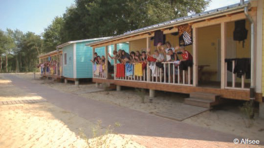 1 Klassenfahrt OsnabrückerLand_Alfsee BeachCamp Außenansicht2 1 Klassenfahrt OsnabrückerLand_Alfsee BeachCamp Außenansicht2