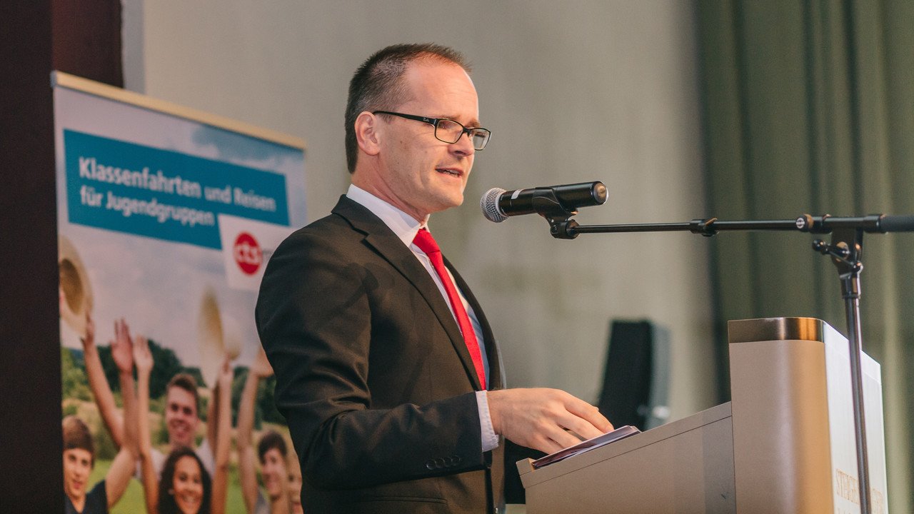 Schulpreisverleihung 2018 Niedersächsischer Kultusminister Grant Hendrik Tonne