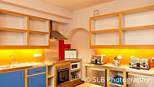 5 Klassenfahrt Canterbury YHA Canterbury Canterbury Selbstversorgerkueche