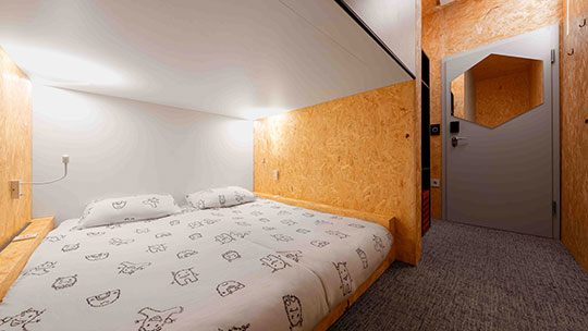 2 Klassenfahrt Ljubljana HostelTheFuzzyLogimibisStylesHotel Schlafkabine