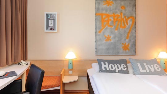 Ibis Berlin Ostbahnhof Ibis Berlin Ostbahnhof