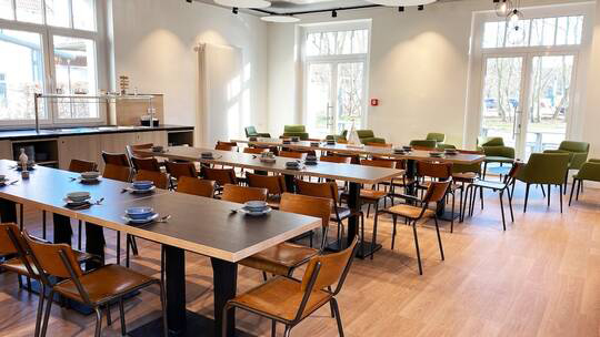 5 Klassenfahrt Kühlungsborn Hermann17 Speiseraum 5 Klassenfahrt Kühlungsborn Hermann17 Speiseraum