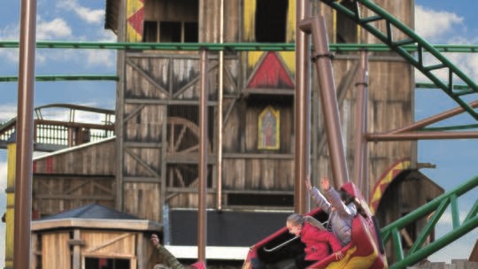 3 Klassenfahrt Emsland_SchlossDankern FerienzentrumSchlossDankern HausTypA Achterbahn