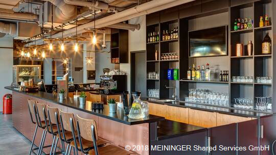 5 Klassenfahrt Berlin MEININGERHotelBerlinTiergarten Bar