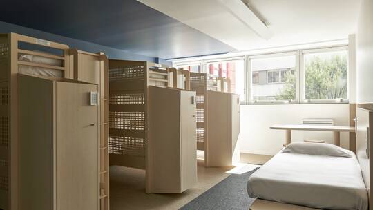 1 Klassenfahrt Paris FIAPParis Mehrbettzimmer 1 Klassenfahrt Paris FIAPParis Mehrbettzimmer