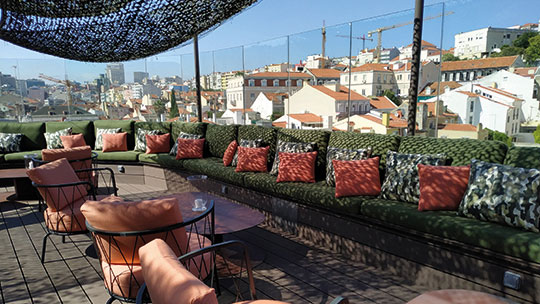 2 Klassenfahrt Lissabon Room00 Dachterrasse