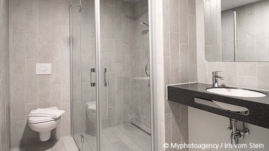 4 Klassenfahrt Stralsund B&BHotelStralsund Badezimmer