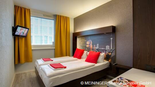 3 Klassenfahrt Berlin MEININGERHotelBerlinHauptbahnhof Doppelzimmer