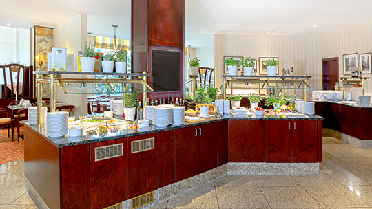 2 Gruppenreise Leipzig DorintHotel Fruehstueck 2 Gruppenreise Leipzig DorintHotel Fruehstueck