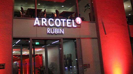 1 Gruppenreise Hamburg ArcotelRubin Eingang