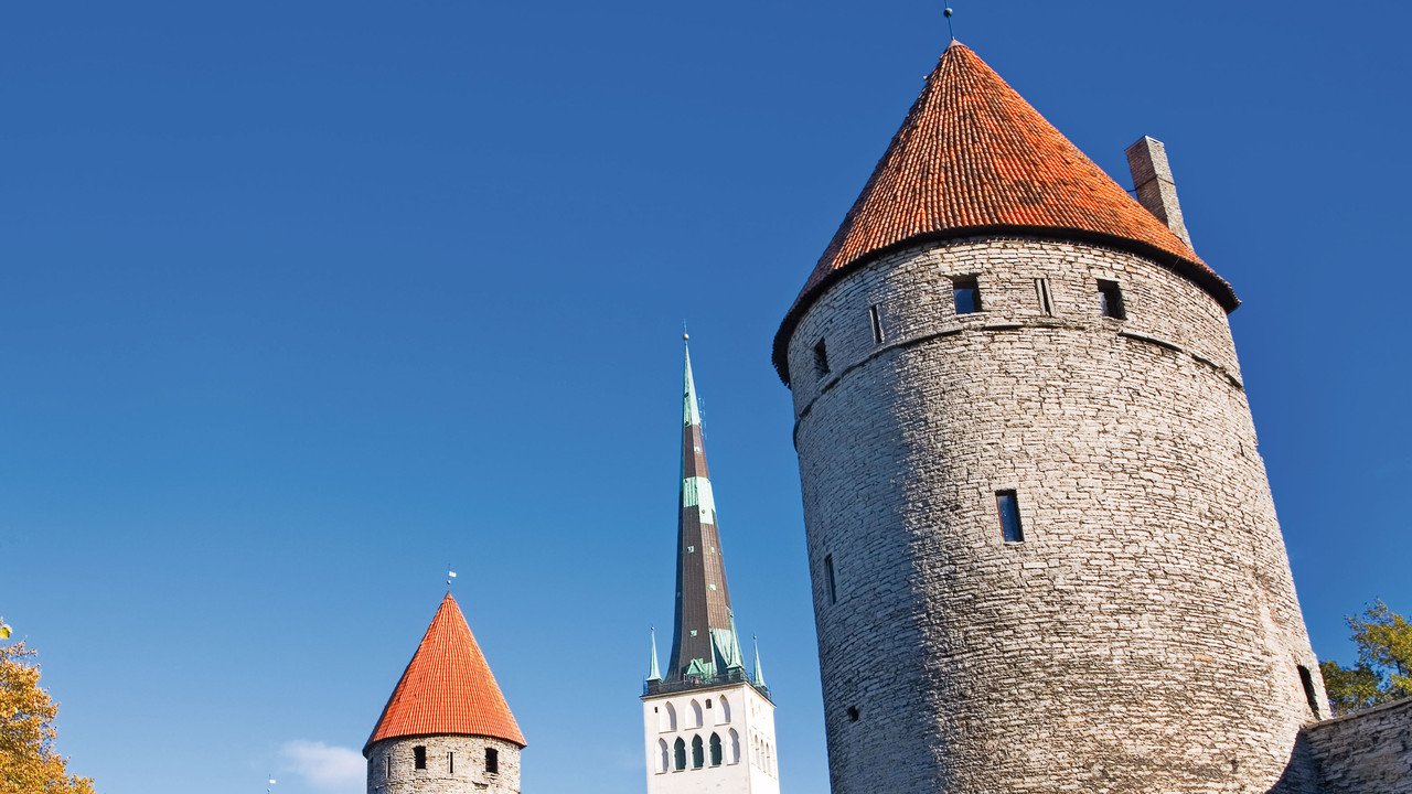 Klassenfahrten nach Estland Türme in Tallinn
