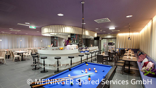 3 Klassenfahrt Wien Meininger Downtown Sissi Bar 3 Klassenfahrt Wien Meininger Downtown Sissi Bar