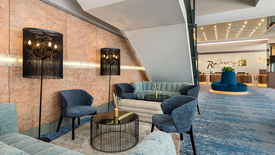 2 Gruppenreise Salzburg RadissonBluHotelConferenceCentre Lobby