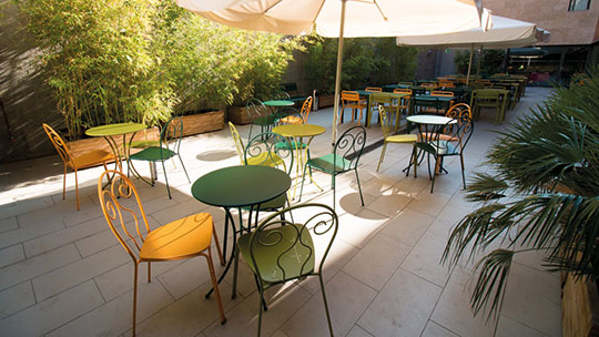 3 Klassenfahrt Barcelona AlbergPereTarrés Terrasse