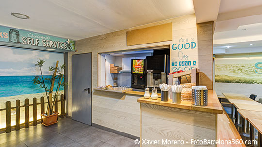 2 Klassenfahrt Barcelona HostelSun&Moon Aufenthaltsbereich