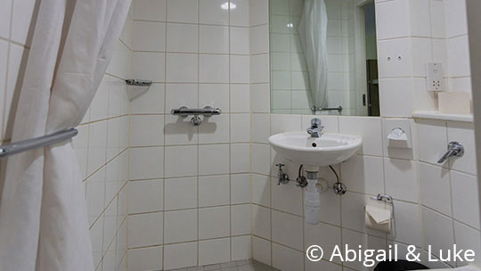 4 Klassenfahrt Canterbury Parkwood Flats Canterbury Badezimmer