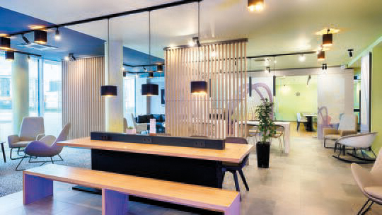 4 Klassenfahrt Strasbourg B&BHotelKehl Lobby