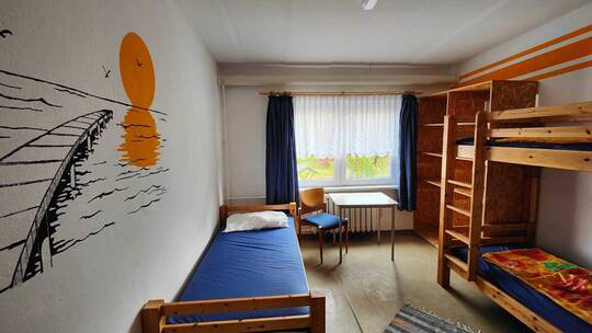 1 Klassenfahrt Usedom SchullandheimCampPeenemünde HausUsedom Mehrbettzimmer