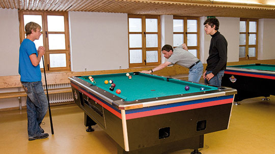 4 Klassenfahrt Oberstdorf JH Billard