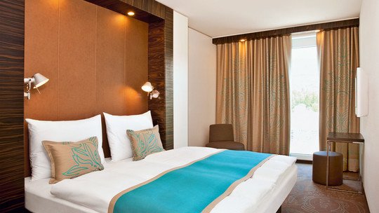Double Tree by Hilton Hotel Edinburgh City Centre Double Tree by Hilton Hotel Edinburgh City Centre