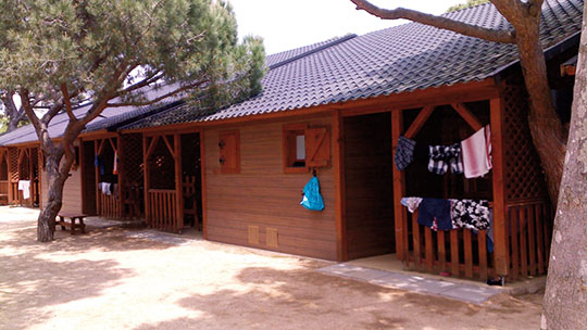 2 Klassenfahrt Barcelona CampingBonRepos Bungalow