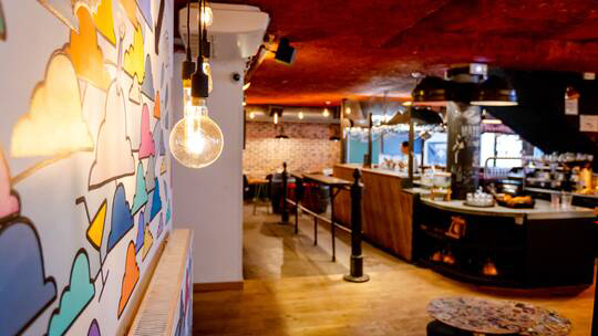 5 Klassenfahrt Lille ThePeopleHostelLille Frühstücksbereich