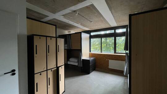 2 Klassenfahrt DenHaag UrbanHotelTheGoldenStork Mehrbettzimmer