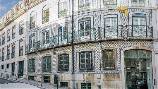 2 Klassenfahrt Lissabon Back to Lisbon Aussen