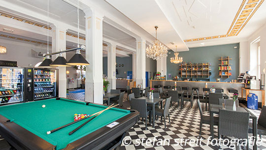 4 Klassenfahrt Leipzig ao Billiard