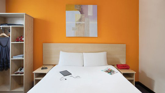 Ibis Brighton City Centre Station