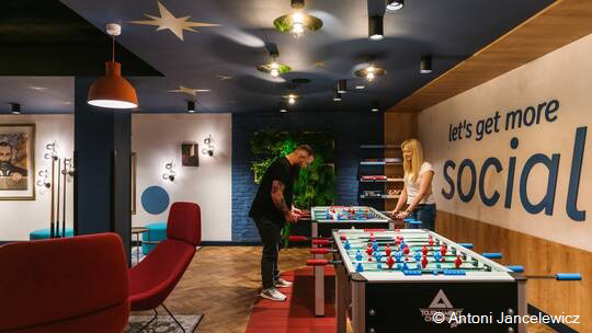 5 Klassenfahrt Krakau MEININGERHotelKrakowCentrum Tischkicker