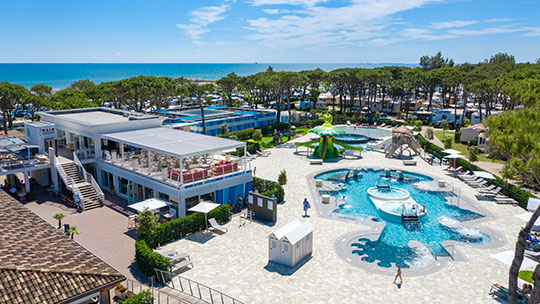 1 Klassenfahrt Venedig CampingVillageCavallino Poollandschaft