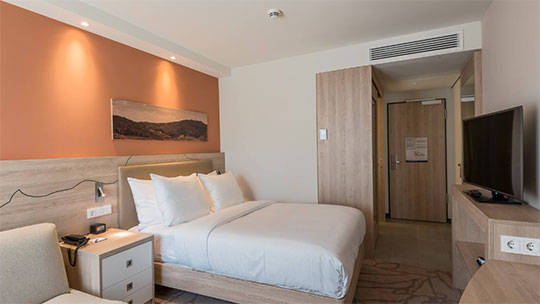 1 Gruppenreise Freiburg HamptonbyHiltonFreiburg Zimmer 1 Gruppenreise Freiburg HamptonbyHiltonFreiburg Zimmer